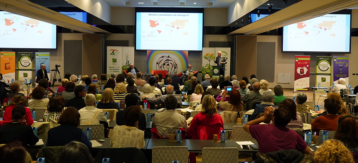 XI Seminar on 100% Natural Nutrition Playing Cops and Thieves: Keys to Improving Health and Vitality